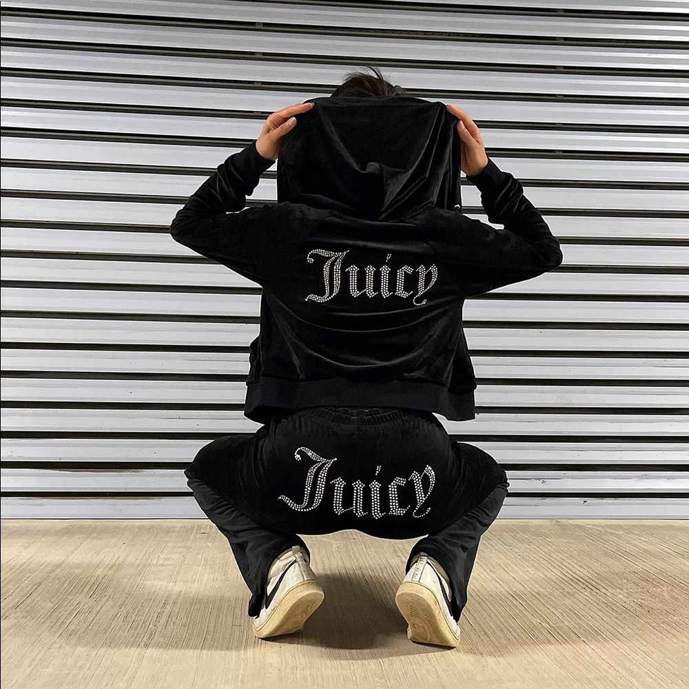 UO JUICY COUTURE VELOUR BLACK TRACK PANTS L